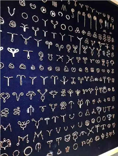 美女用300个女人身体里的节育环做成艺术品,引百万网友轰动:它们很美