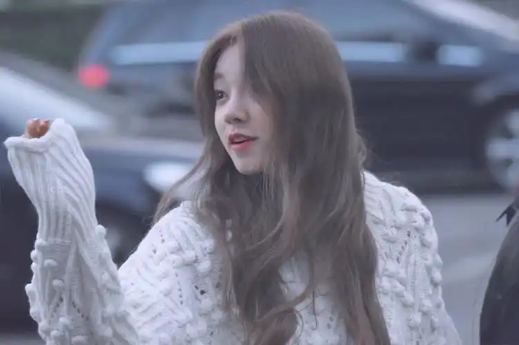 宋雨琦 190308 音乐银行上班0815naeman_pic… - 堆糖,美图壁纸