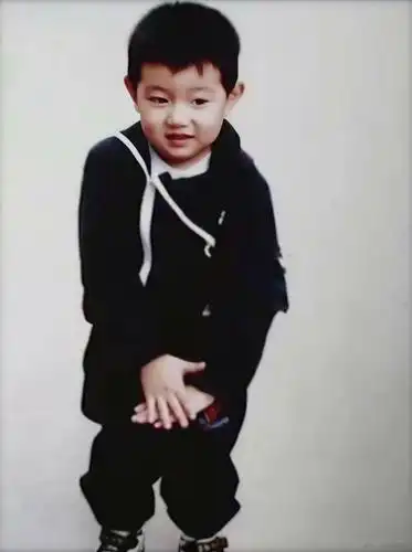 王源可爱童年照合集 奶白团子从小奶到大