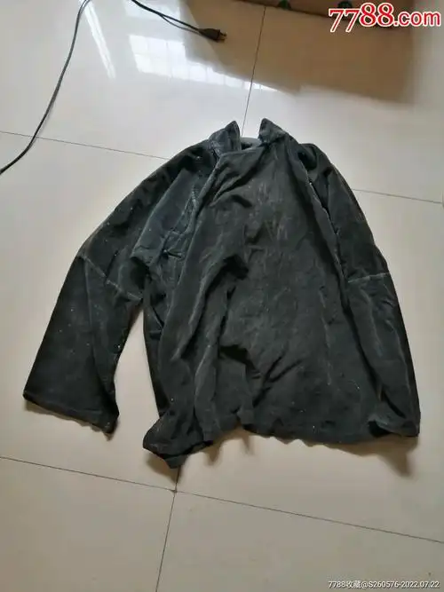 民国时期妇女老人穿过的旧衣服