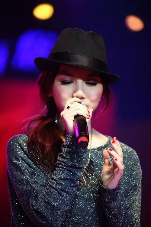 邓紫棋 gloria tang的图片