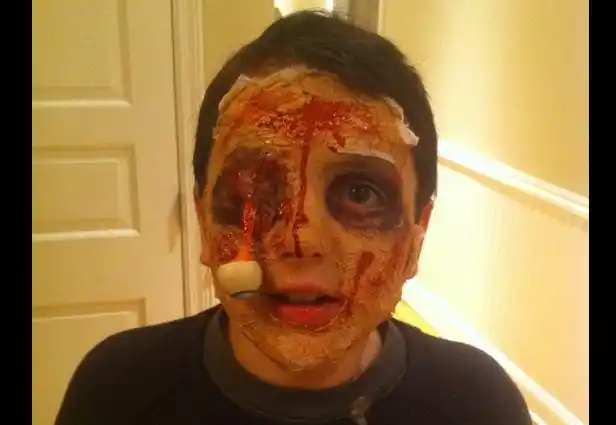 【阴尸路】真人版! 10个最吓人的万圣节搞鬼造型