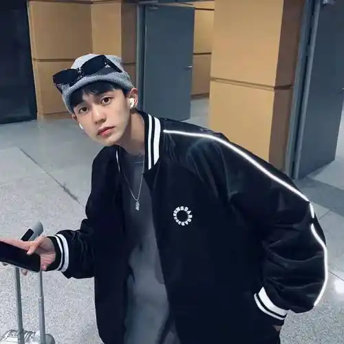 男生头像余庆伟