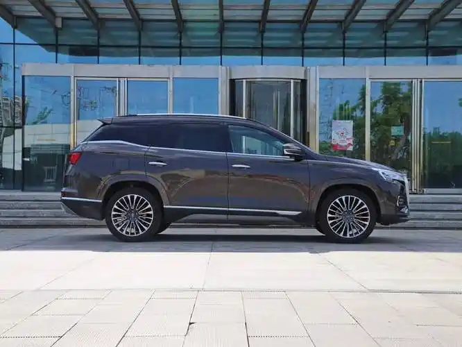 汽车p三撇灯亮车上p三个撇什么意思