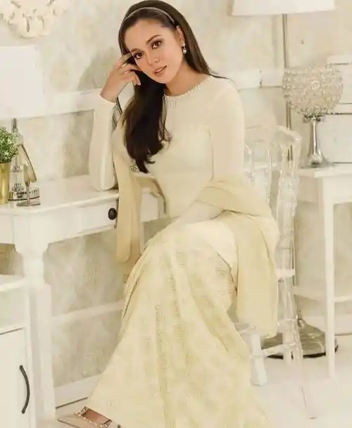 九零后的马来西亚九位女明星,她们个个自带"花香",你认识哪位_senrose