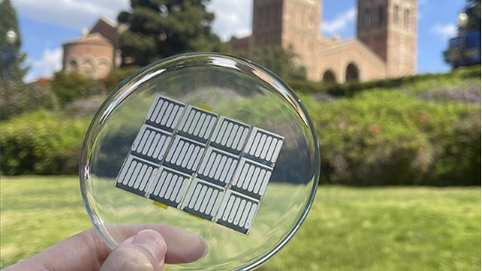 ucla团队找到了维持钙钛矿太阳能电池长期效能稳定的好方法