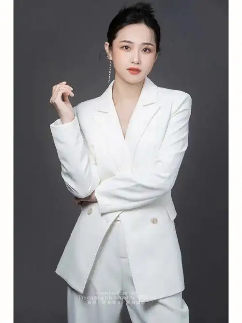 时尚形象照气质御姐风