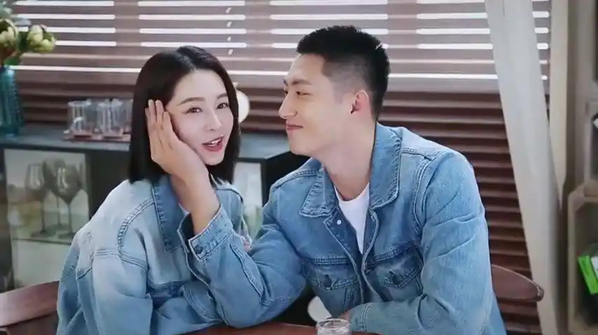 爱上特种兵高甜花絮黄景瑜和李沁花式拍照欢乐打闹太甜了