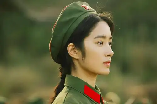 杨采钰:只想踏踏实实做个合格的演员|杨采钰|芳华_新浪新闻