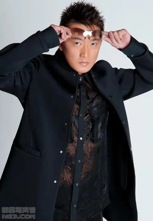 邵峰写真-685x988.103k.大图-明星写真馆n63.com