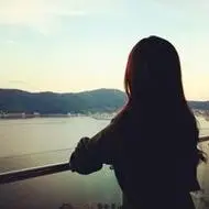 女生头像背影唯美伤感忆一人往事难回首点击鼠标右键下载