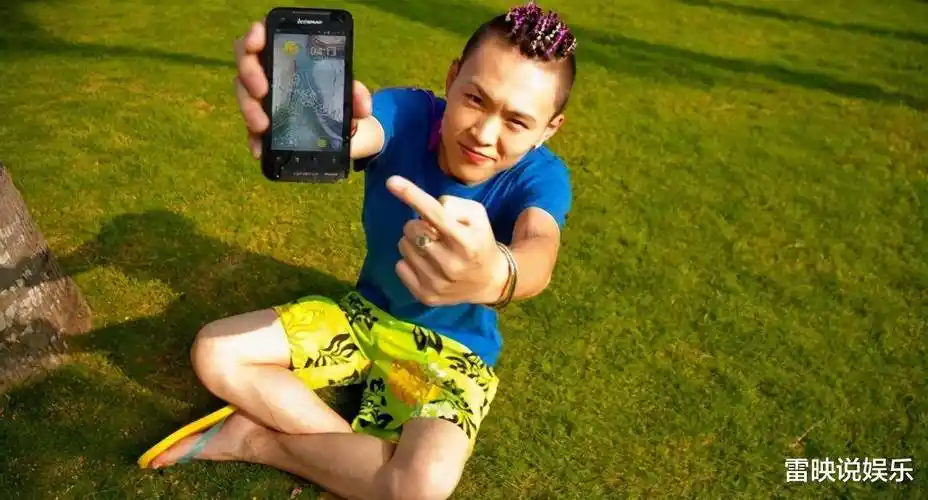 他曾是"歌坛怪才",疑与那英不合而销声匿迹,如今现状令人唏嘘_张玮