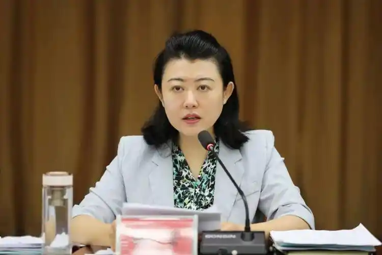 杨蕾统一思想锚定目标坚定信心全力争创省级文明城市