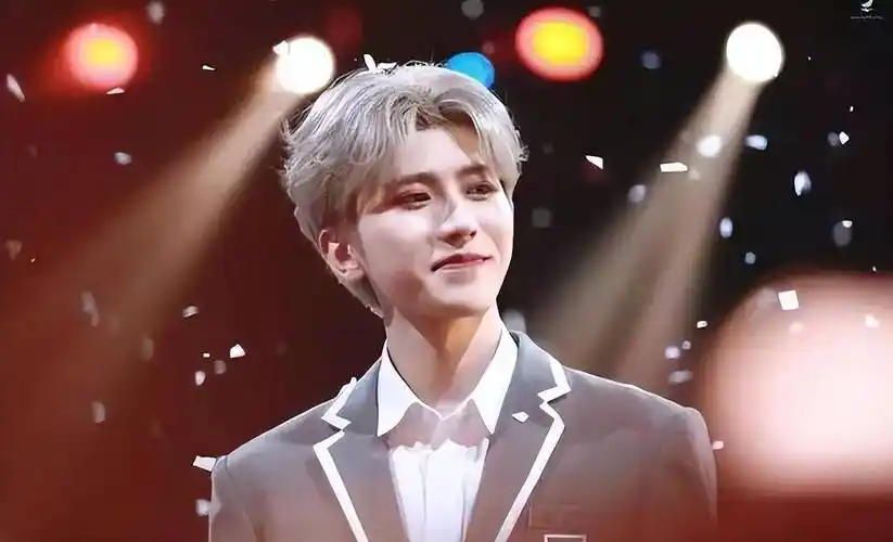 曝蔡徐坤一夜情致女方怀孕堕胎,疑蔡徐坤母亲录音曝光_女士_江小宴