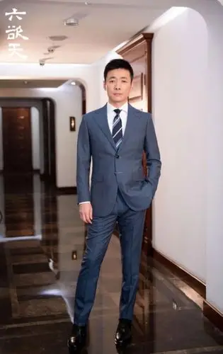 祖峰携《六欲天》现身平遥国际电影展 谦逊温润风度尽显