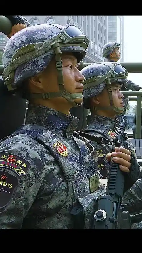 威武霸气,气势磅礴!致敬中囯军人 祝福我们的祖国繁荣富强