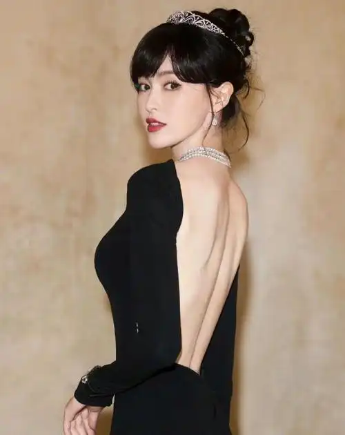 唐嫣哽咽回应质疑