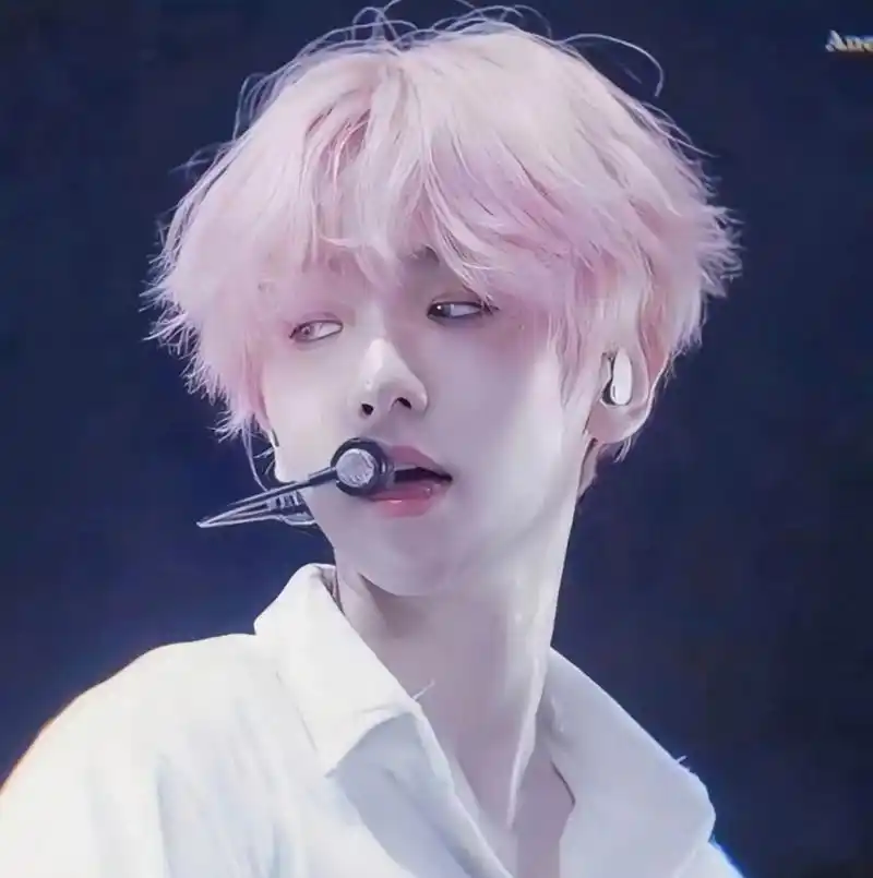 边伯贤封神图片! 这几张真的每一张都戳在了我的心巴上呜呜呜呜