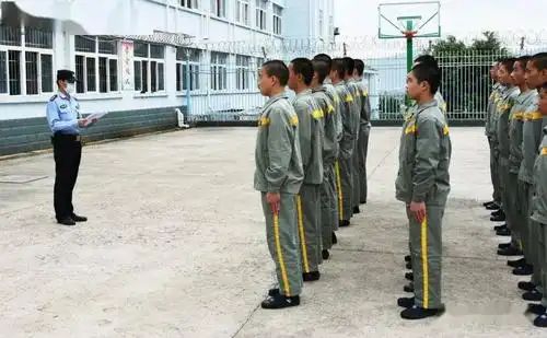 举行入监规训仪式激发新犯改造热情