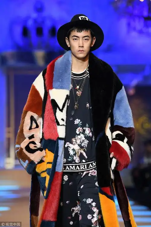 亚洲军团米兰齐亮相!18岁宋威龙,张彬彬首次走秀 纪凌尘斗帅金大川