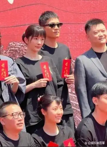 别人是长大,这7位童星是等比例放大,真是"上天追着喂饭吃"