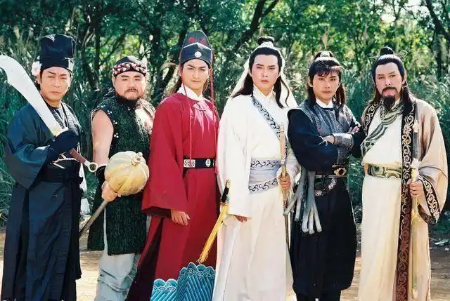 影视剧中的七侠五义指的是哪此人他们按武力高低怎么该排