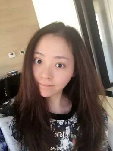 人妻张靓颖晒素颜自拍 面色红润有光泽-八卦绯闻-八卦田-杭州19楼