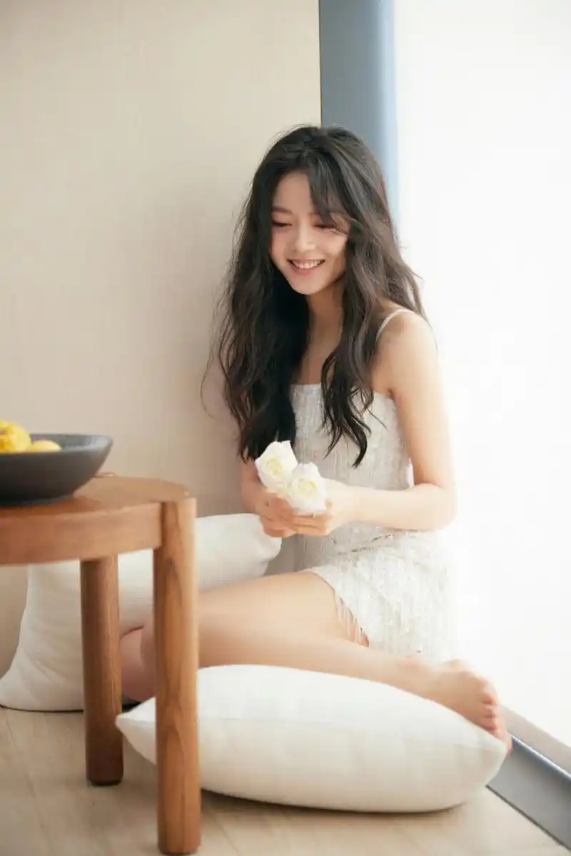 赵今麦光脚丫[色][色] #赵今麦