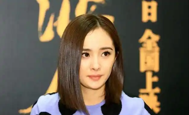 对于照骗这件事情,杨幂当时处理的方式很值得学习.