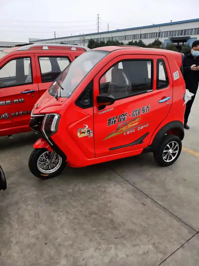 耀隆微轿三轮摩托车 #耀隆燃油微轿 #可上牌的代步车 新国 - 抖音