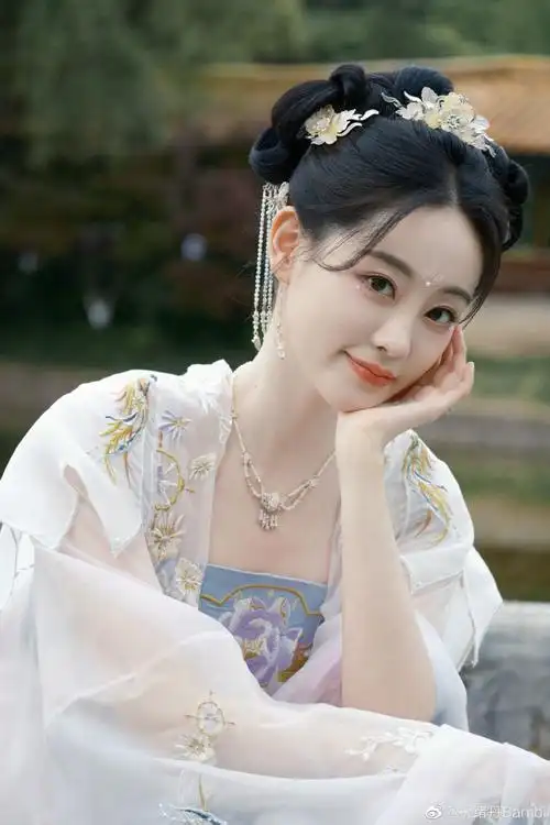 祝绪丹白衣古风大片