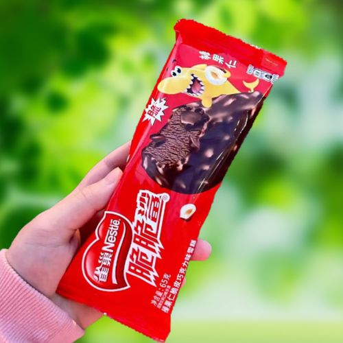 雀巢脆脆鲨冰淇淋榛果仁脆皮巧克力味雪糕65克冰激淋冰糕