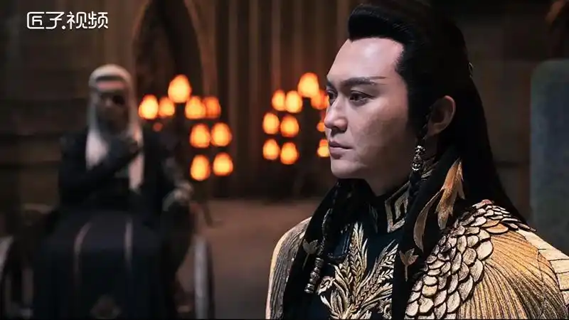 张智霖饰沈夜,一个残酷无情,冷漠寡言同时又有着极强责任感的大反派.