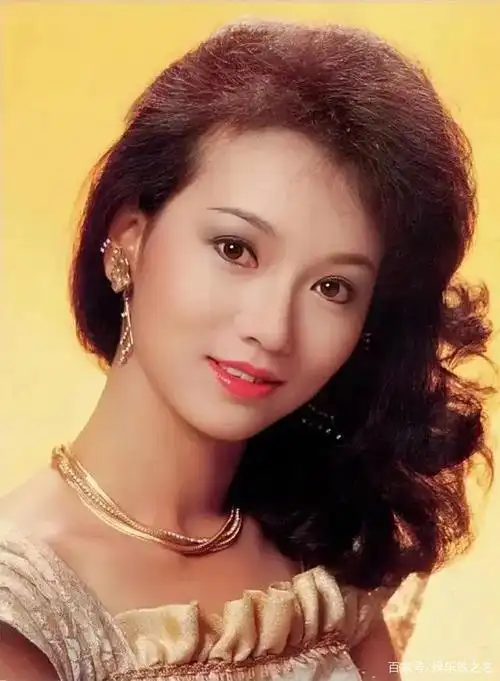 香港女星早年照片,王祖贤,赵雅芝,蓝洁瑛,翁美玲,都美不胜收