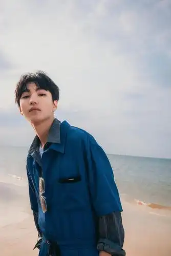 看了恰好是少年预告感觉王俊凯好厉害呀怎么会有人综艺表现好演戏也