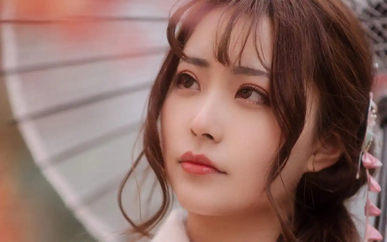 唯美和服古风美女高清桌面壁纸