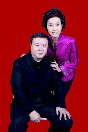 还有一位知书达理,知性优雅的孝端文皇后,她是皇太极的结发妻子,从小