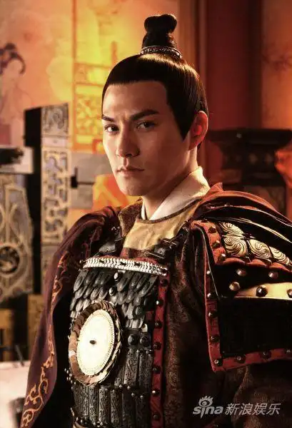 严宽《倾世皇妃》造型奢侈狠砸钱 演绎时尚古装