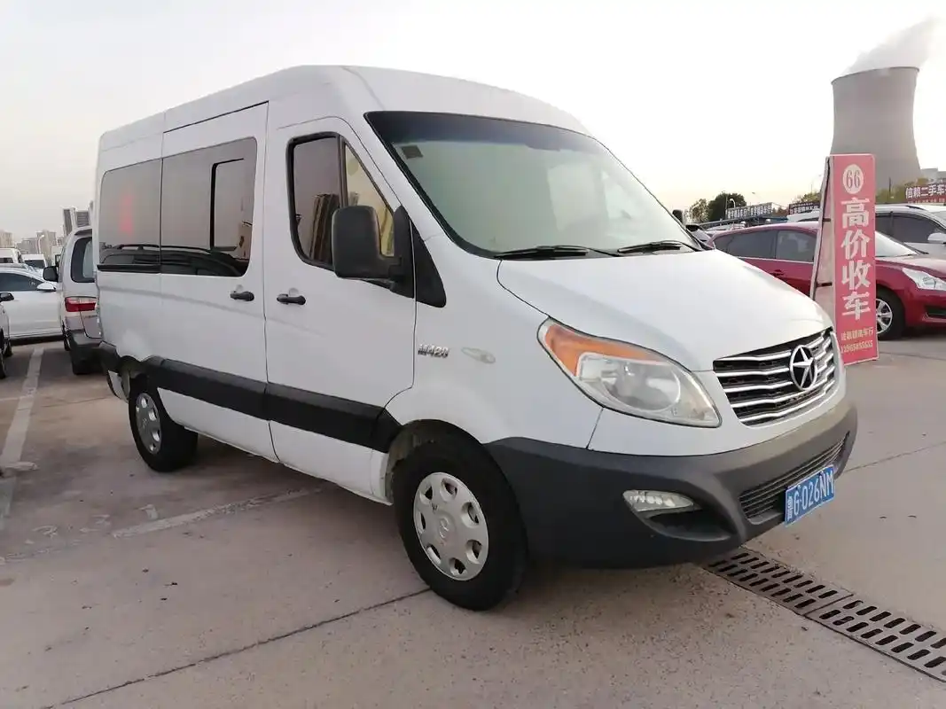 江淮星锐柴油面包车