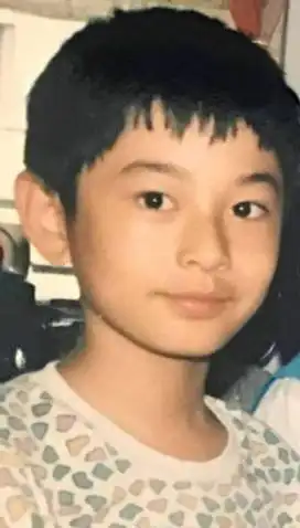 黄晓明儿子小海绵正面照曝光 长相神还原"复制黏贴"