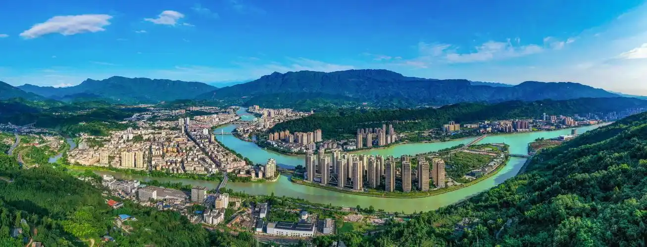 睛彩雅安(73)︱航拍清新明媚的"天府之肺"