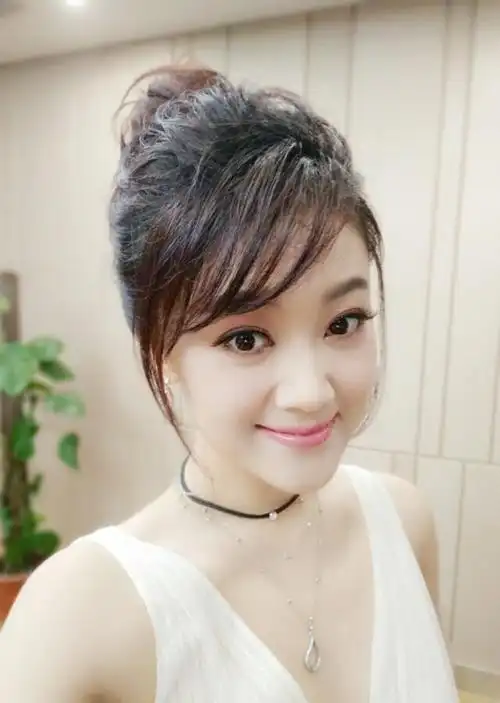 玖月奇迹的王小玮真的很美,喜欢她吗?