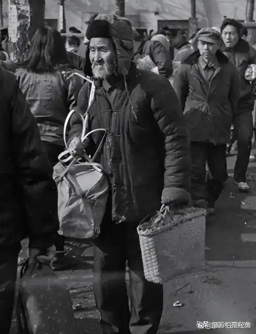 90年代老照片每张照片都是我们记忆深处不曾忘却的场景