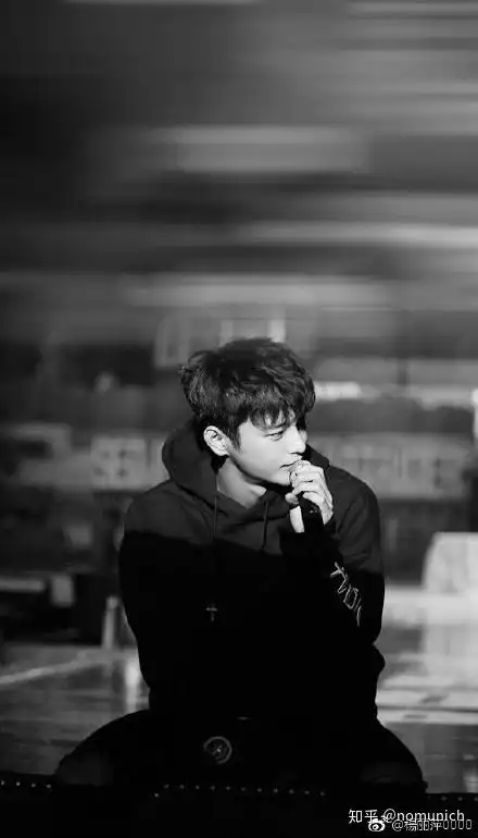 如何评价徐仁国在《从天而降的一亿颗星星》的表现?