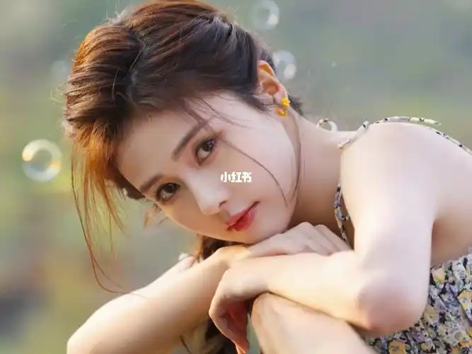 刚出道时的白鹿好稚嫩啊