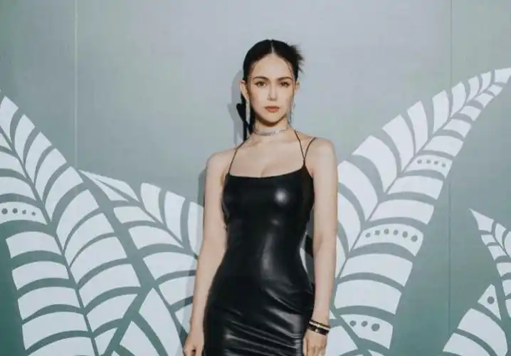 周杰伦太太曝光泳装照,昆凌育有两女一子!网友惊叹神仙般身材!