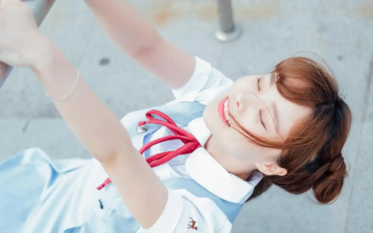 清纯可爱网红美女高清桌面壁纸