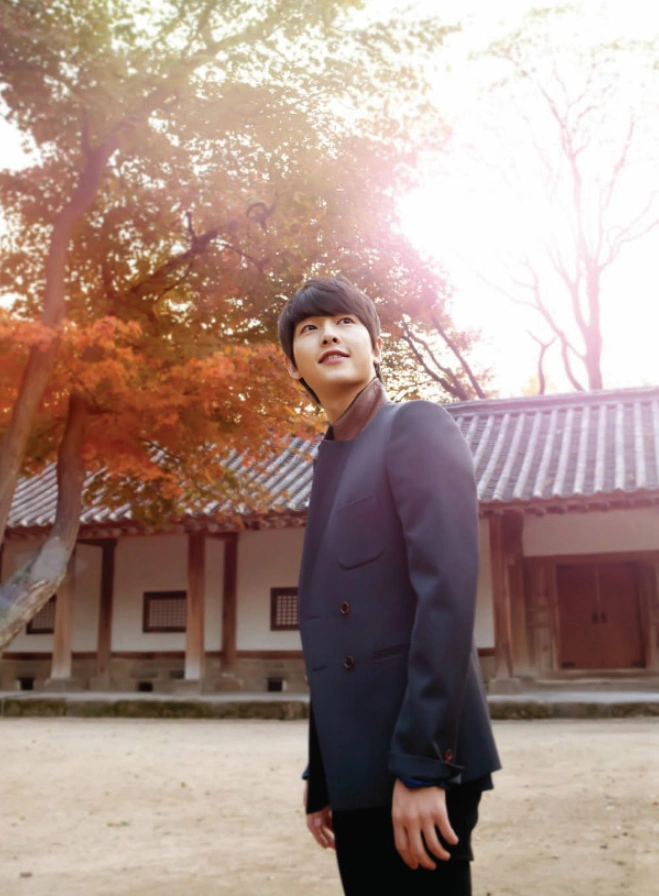 组图:宋仲基成均馆大学校刊旧照曝光 清爽帅气堪称招生活招牌