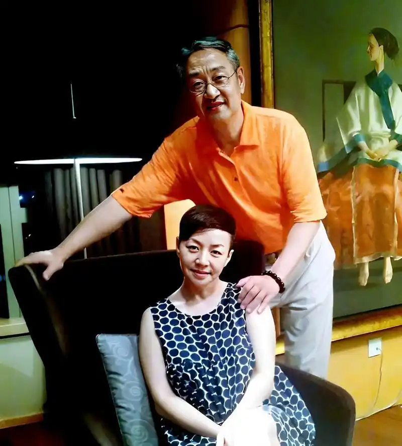 赵玉吉对结婚一年多的宋丹丹说:"除了你和我老婆,我这辈子还没跟别的