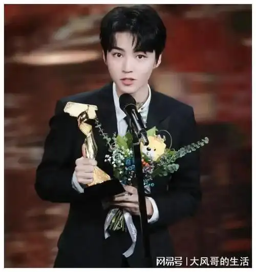 年轻的组合王俊凯易祥千玺王源如今各自发展境况